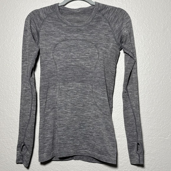 Lululemon Shirt Womens 6 Gray Swiftly Tech Long Sleeve Athleisure Run Gym - Picture 1 of 6